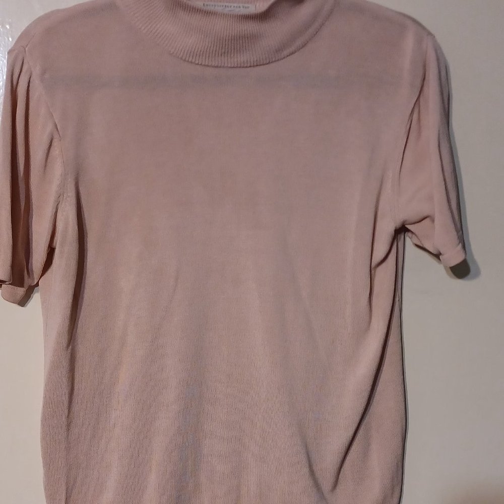 Lord & Taylor Women's Pink Pull Over Size S